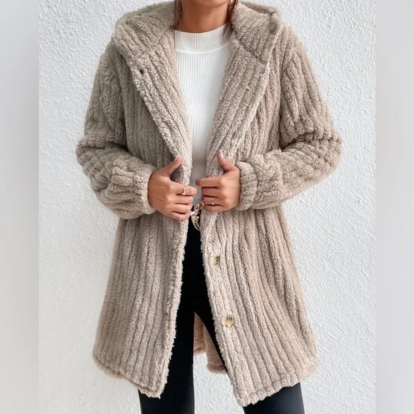 Cozy Tan Women's Jacket - Picture 3 of 5